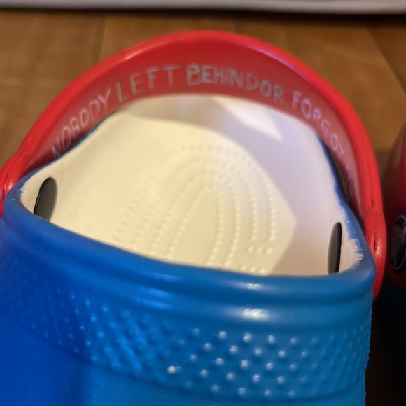 Hand Painted Crocs - Picture 3 of 4